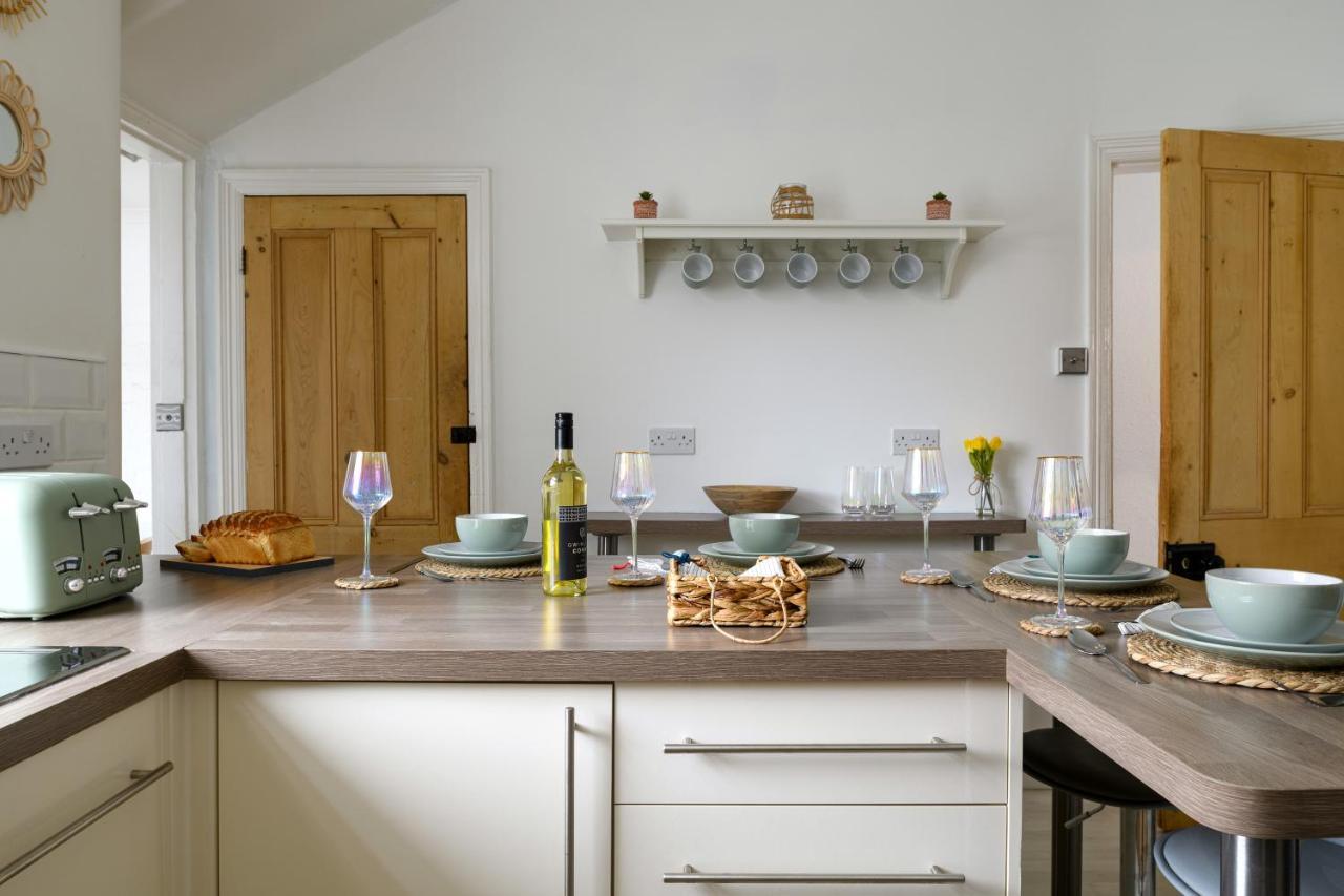 Modern, Light And Airy Townhouse In Llandudno, West Shore Holiday home Llandudno