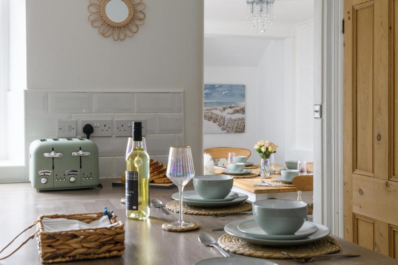 Holiday home Modern, Light And Airy Townhouse In Llandudno, West Shore *